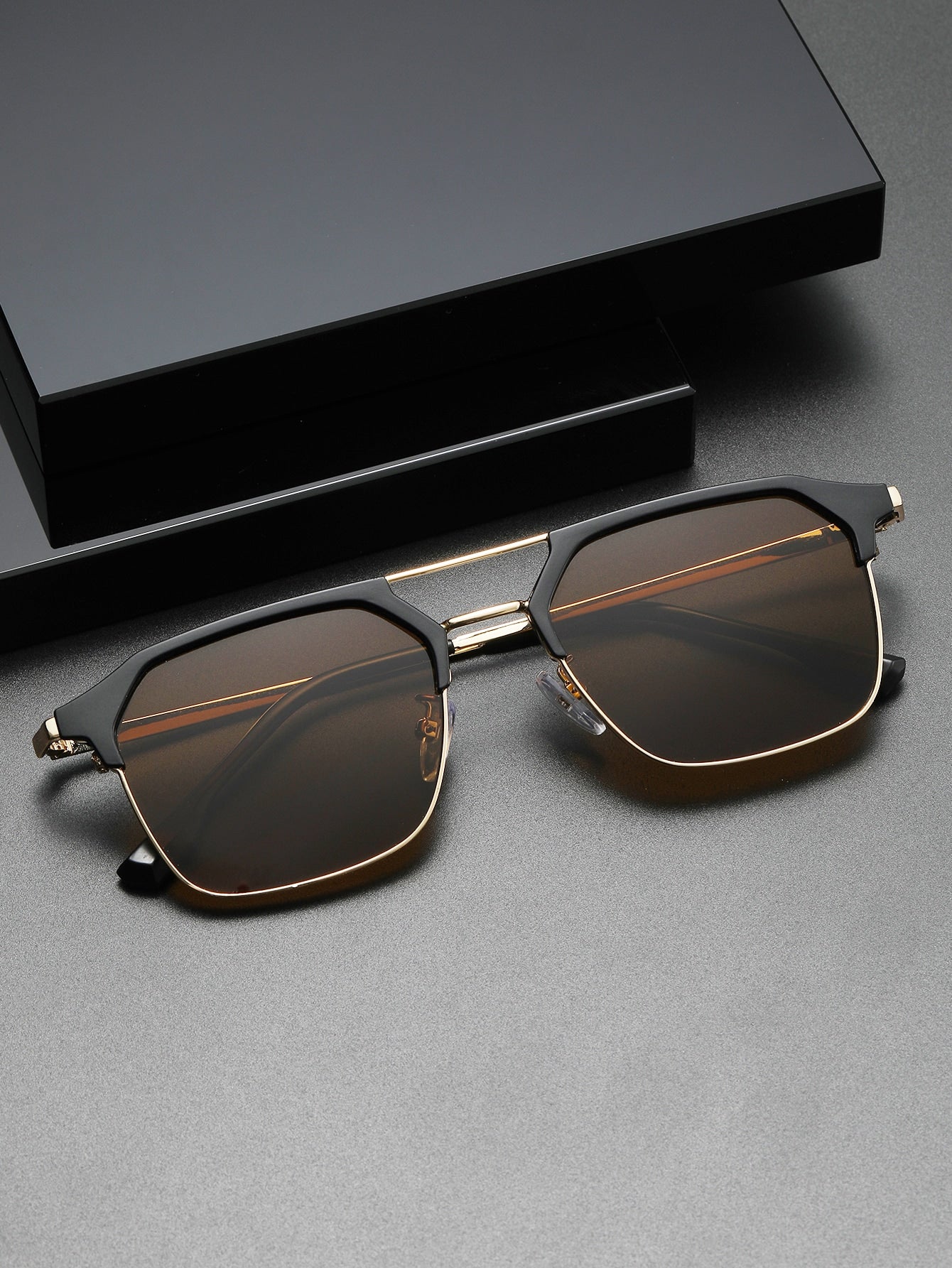 Pilot Style Fashion Sunglasses