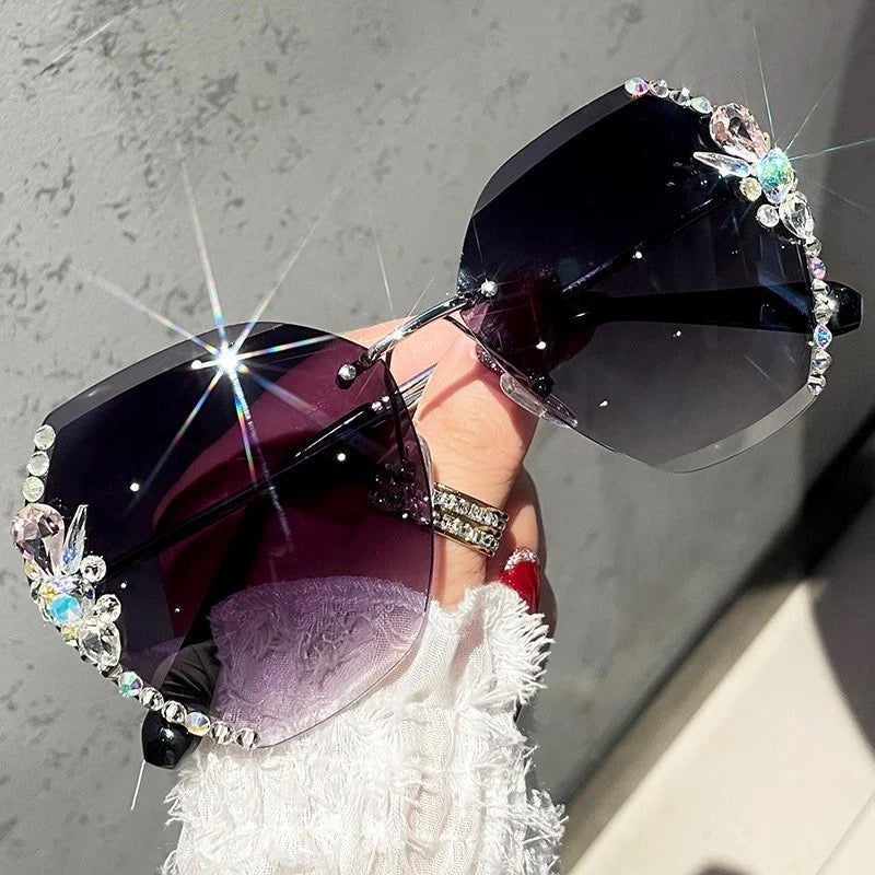 Venetian Round Gradient Pearl Sunglasses