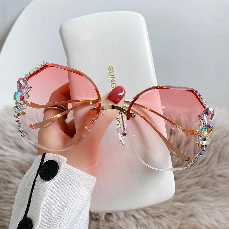 Venetian Round Gradient Pearl Sunglasses