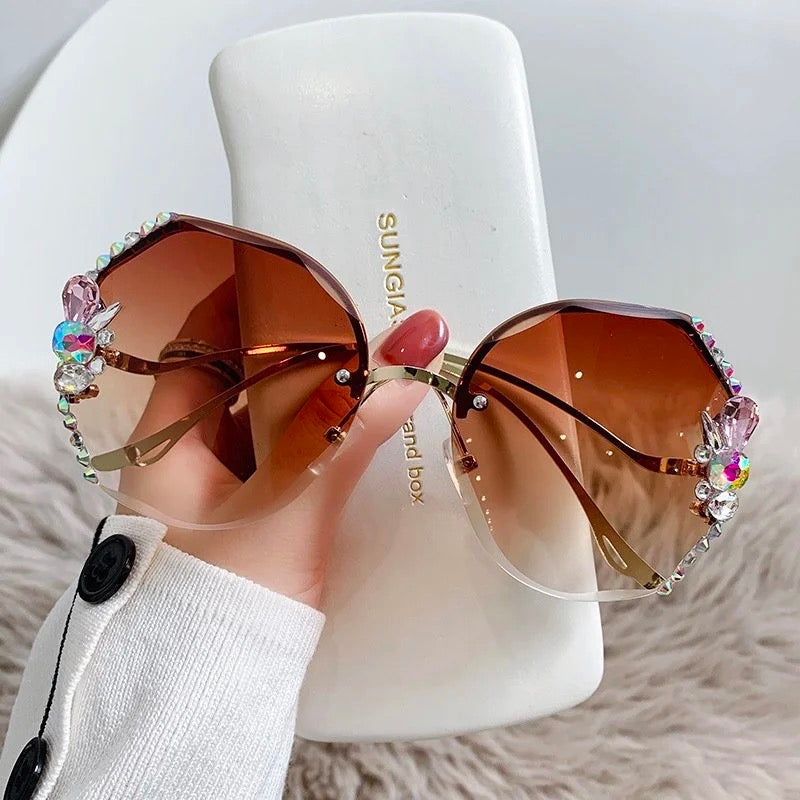 Venetian Round Gradient Pearl Sunglasses