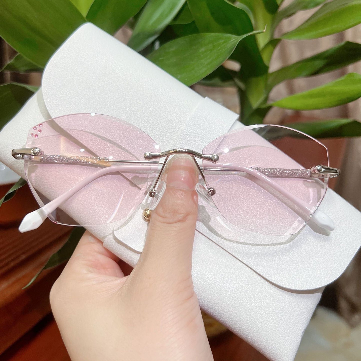 Anti-blue light reading glasses