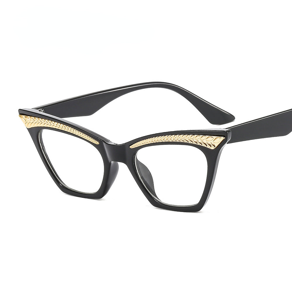 New cat's eye eyewear