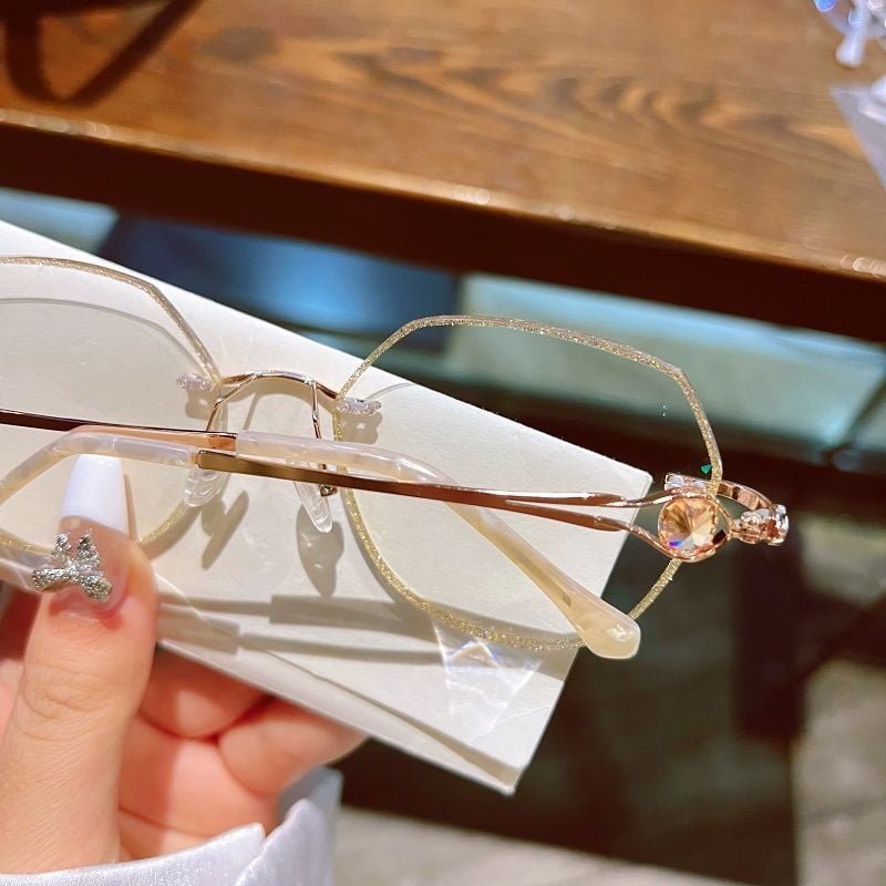 Anti-blue light presbyopia glasses