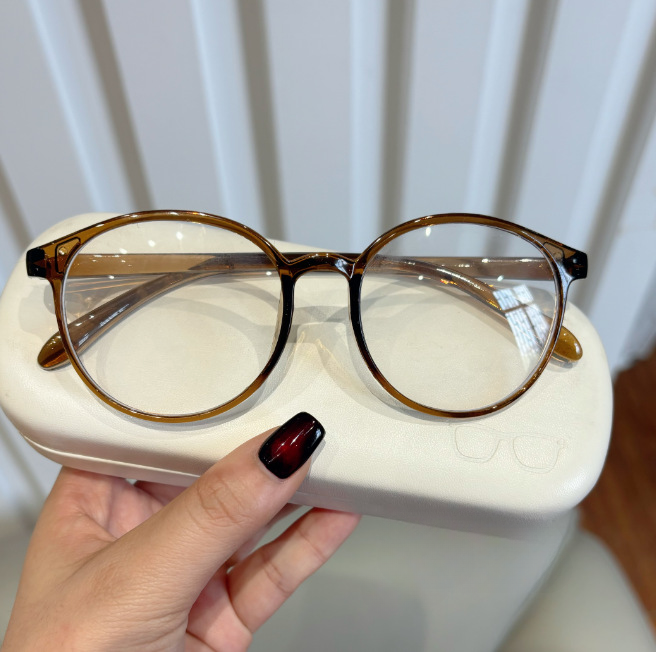 Anti-fatigue reading glasses