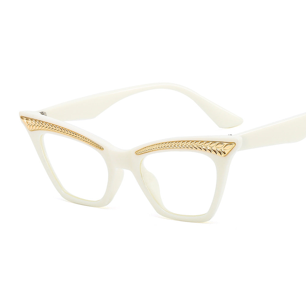 New cat's eye eyewear