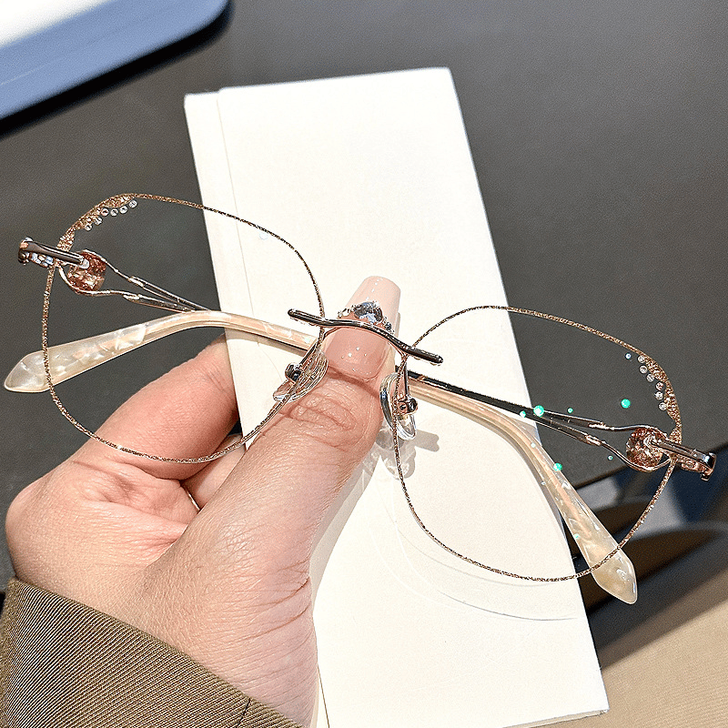 Anti-blue light presbyopia glasses