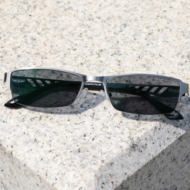 Aluminum alloy myopia glasses