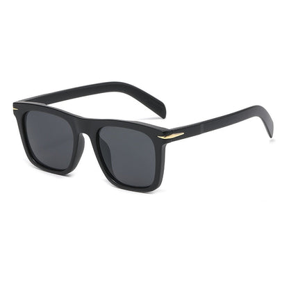 Fashion Rivet Retro Beckham Style Driver Eyewear