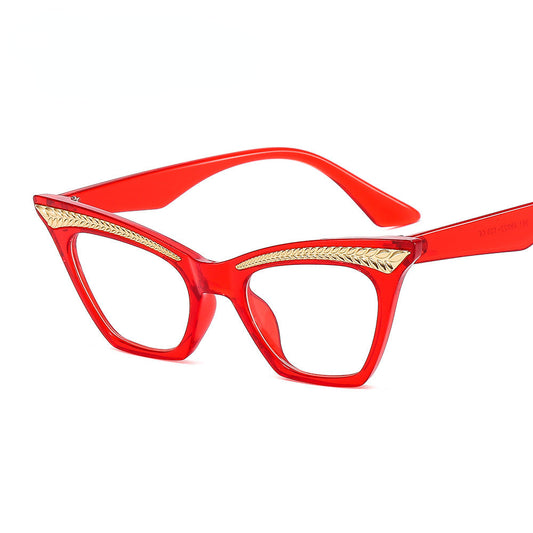 New cat's eye eyewear