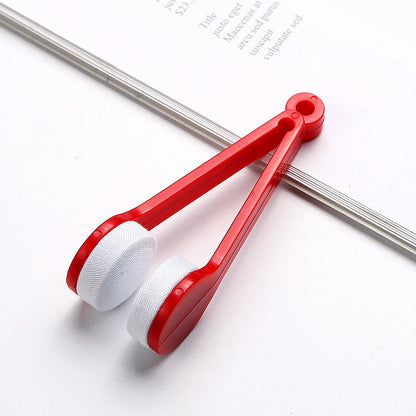 Microfiber glasses cleaner